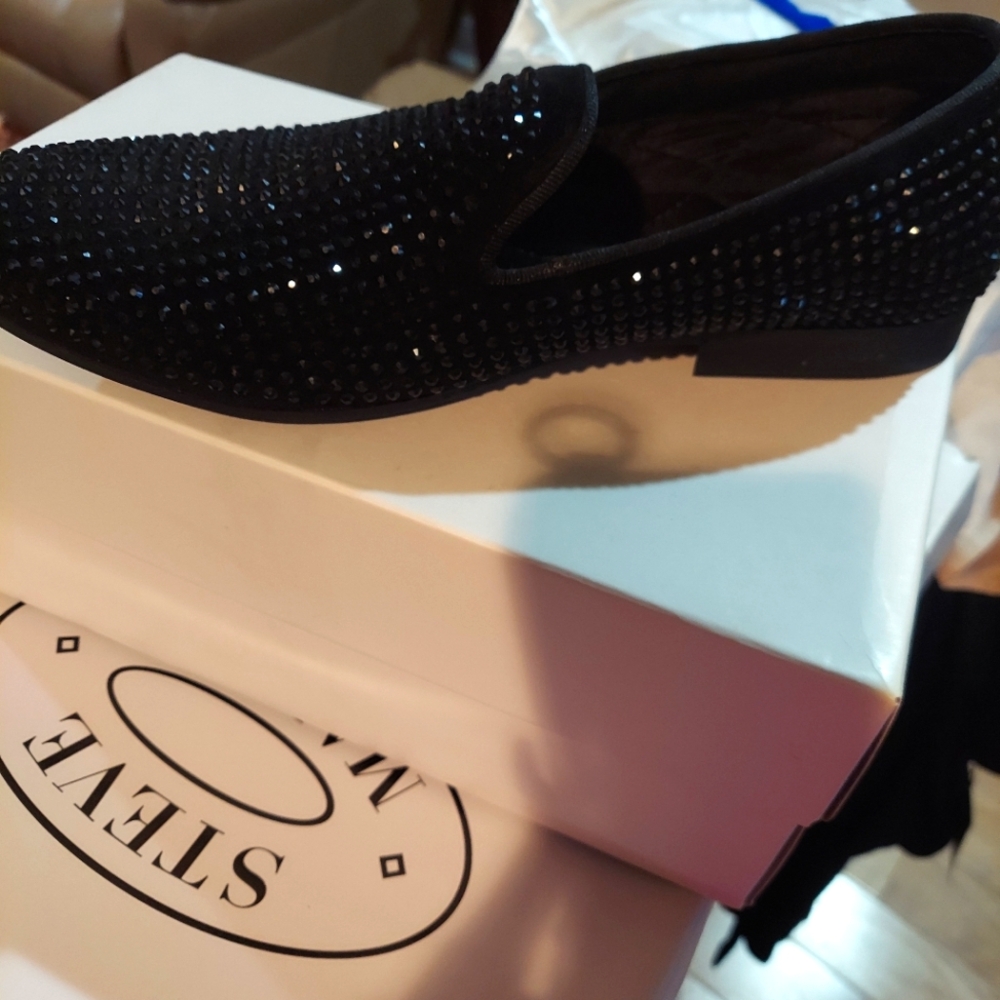 Men's dress shoes